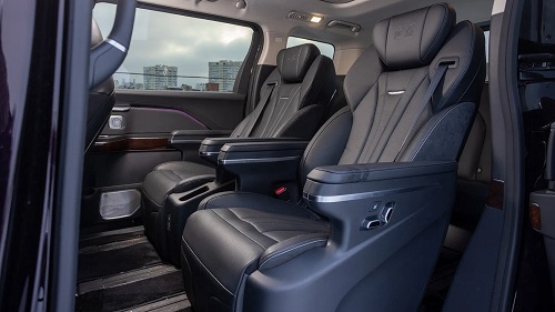 Кресла салона минивэна Hongqi HQ9